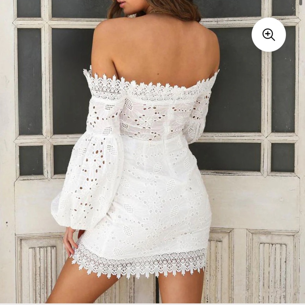 BLACK Thick lace boho off the shoulder, big sleeves mini dress - Picture 3 of 8